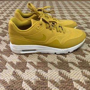 Nike Air Max 1 Ultra Moire mustard